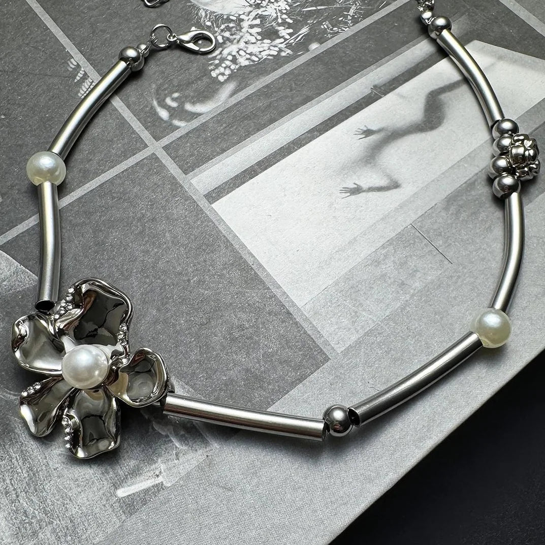 Accessories Pearl Petal Choker Necklace
