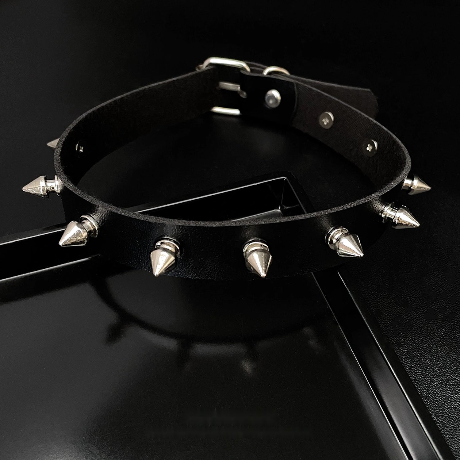 Accessories_Punk_Gothic_Rivet_Choker_Leather_Collar_Necklace_MISSTT