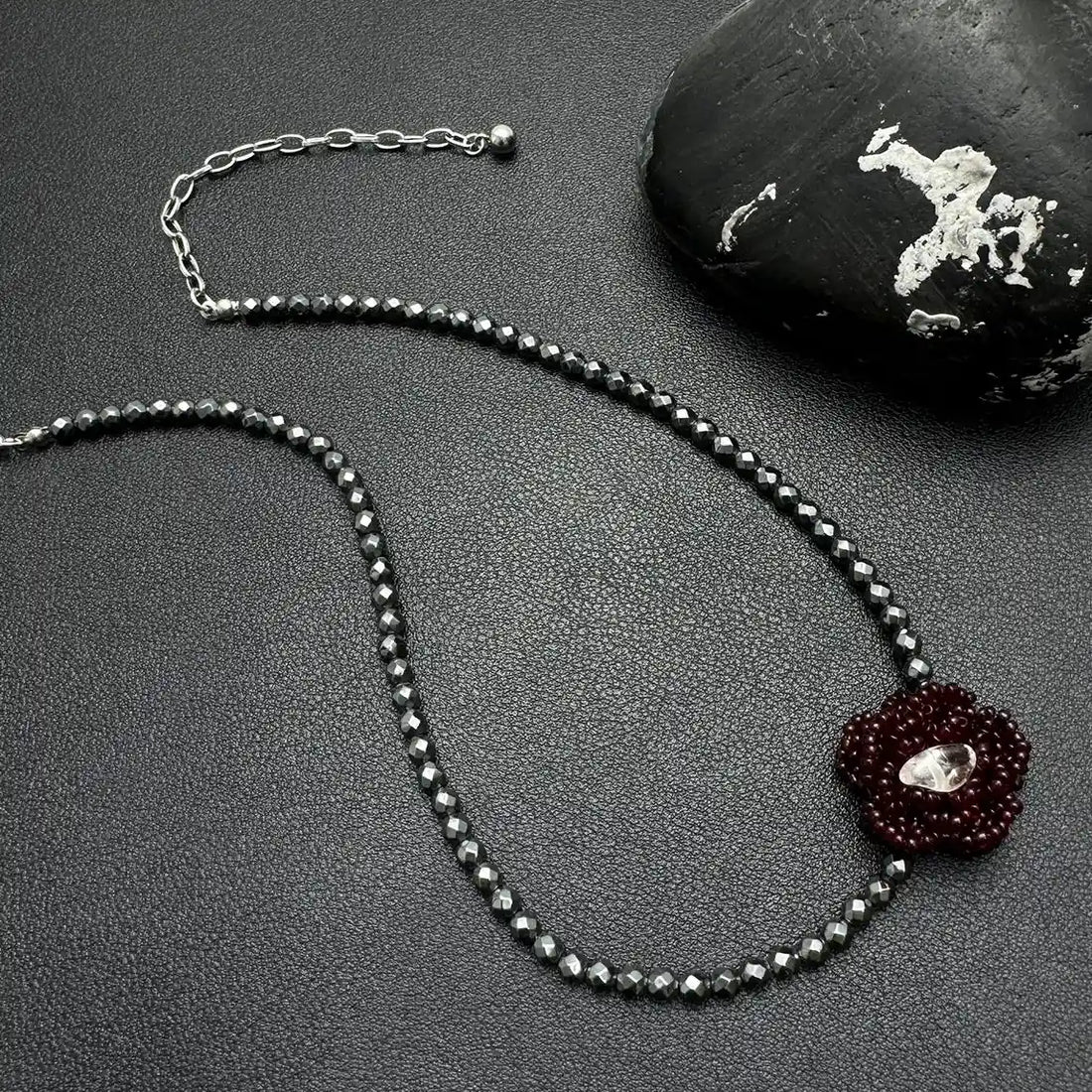 Accessories Red Woven Beaded Flower Black Onyx Choker Necklace