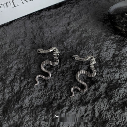 Accessories_Serpentine_Detachable_Stud_Earrings_MISSTT