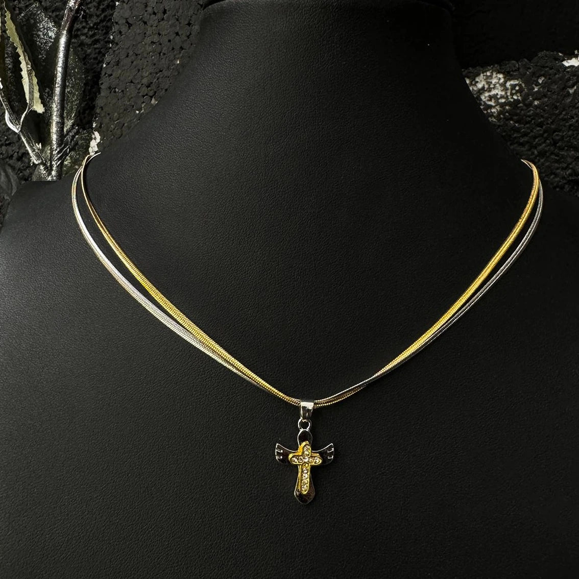 Accessories Stylish Cross Pendant Choker Necklace For Men