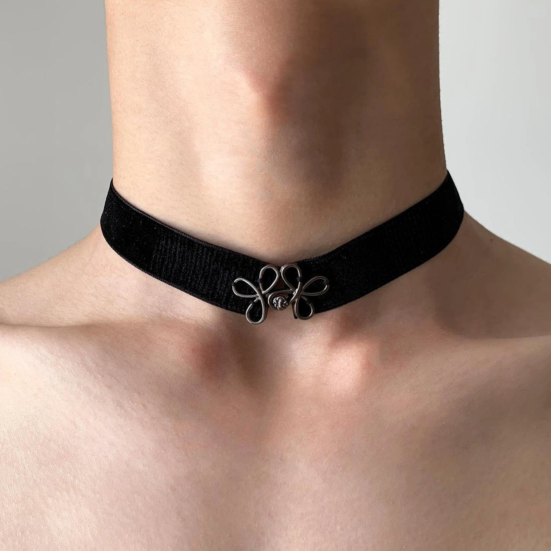 Accessories Velvet Choker Necklace With Bow Tie