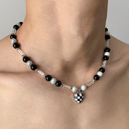 Accessories Vintage Beaded Grid Heart Pendant Necklace