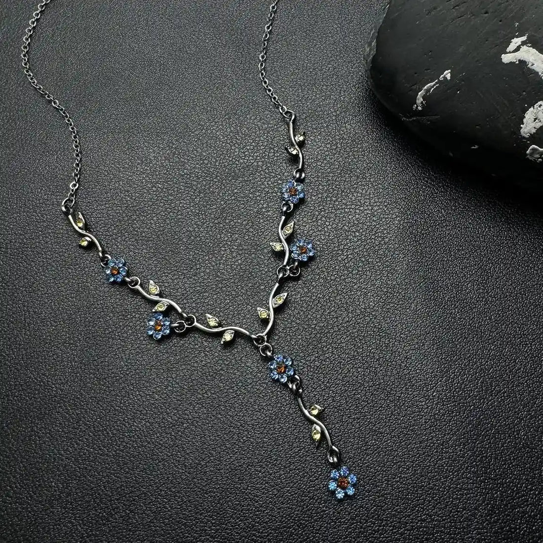 Vintage Blue Floral Pendant Necklace