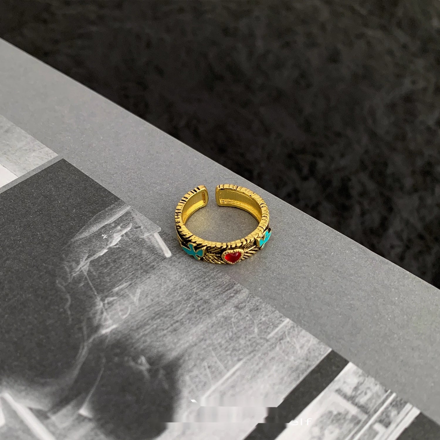 Accessories_Vintage_Heart_Bird_Antique_Gold_Ring_MISSTT