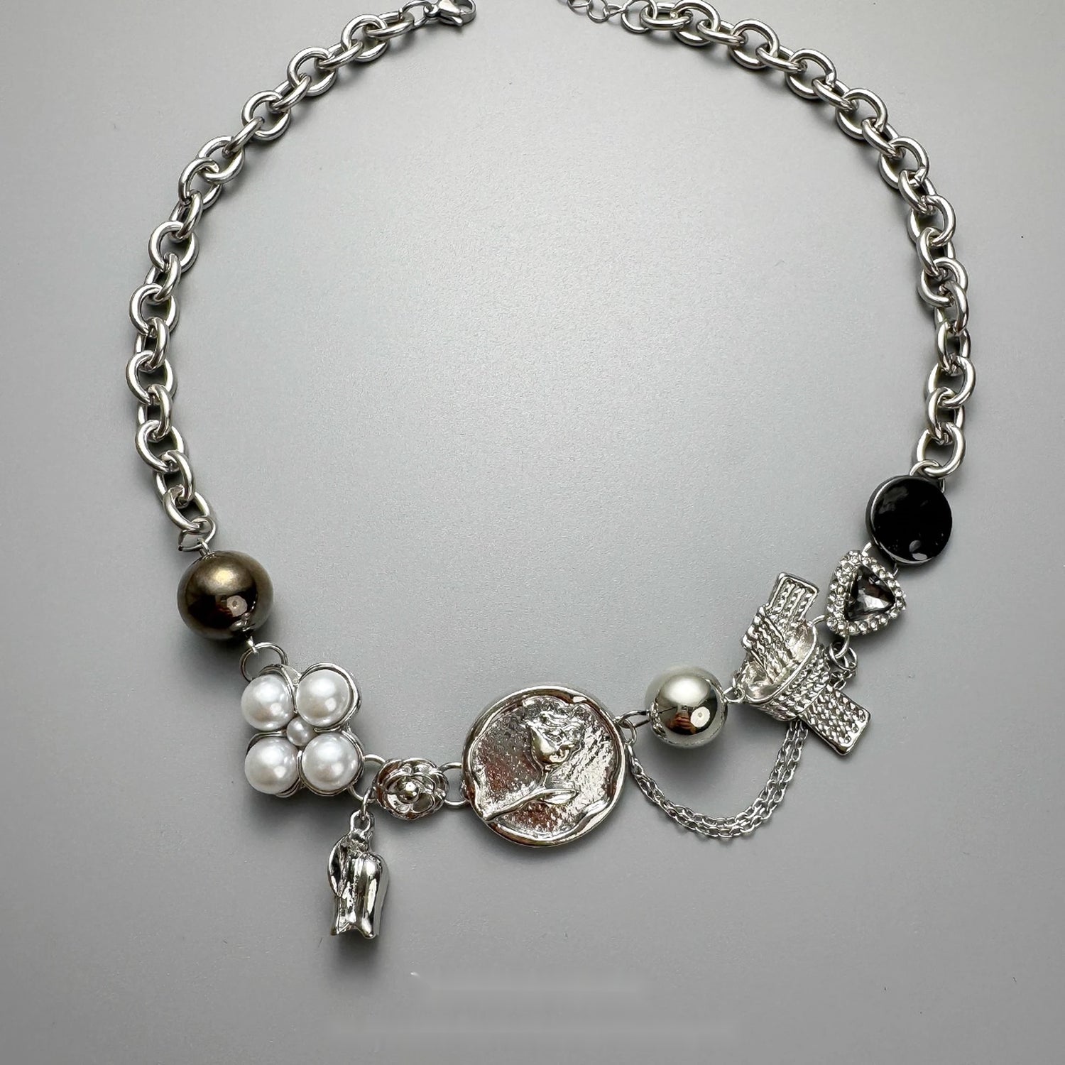 Accessories_Vintage_Industrial_Metal_Floral_Link_Necklace_MISSTT
