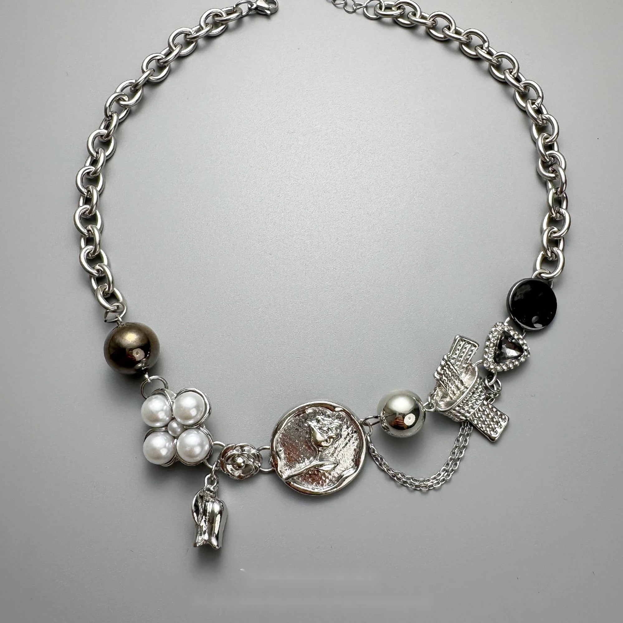 Accessories_Vintage_Industrial_Metal_Floral_Link_Necklace_MISSTT