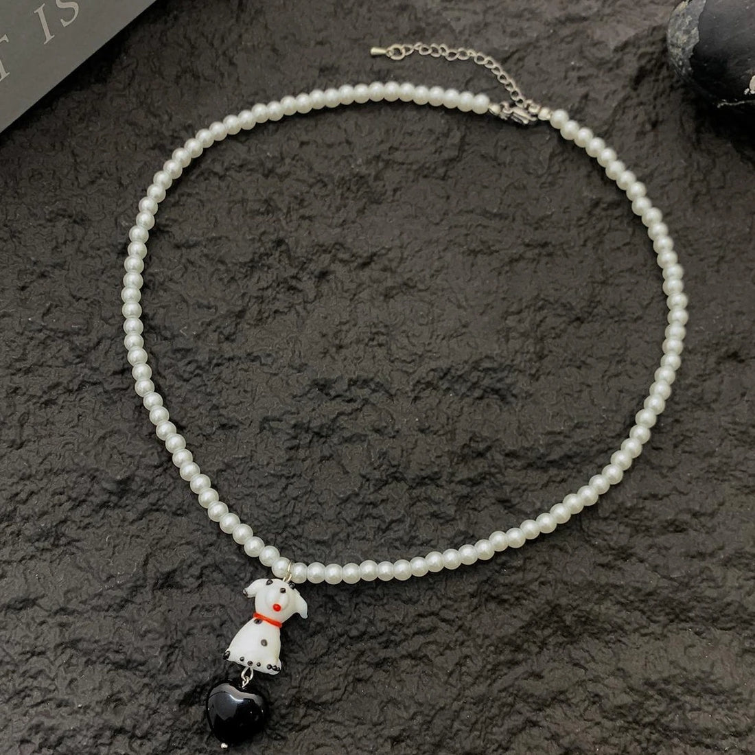 Accessories Vintage Puppy Pearl Pendant Necklace