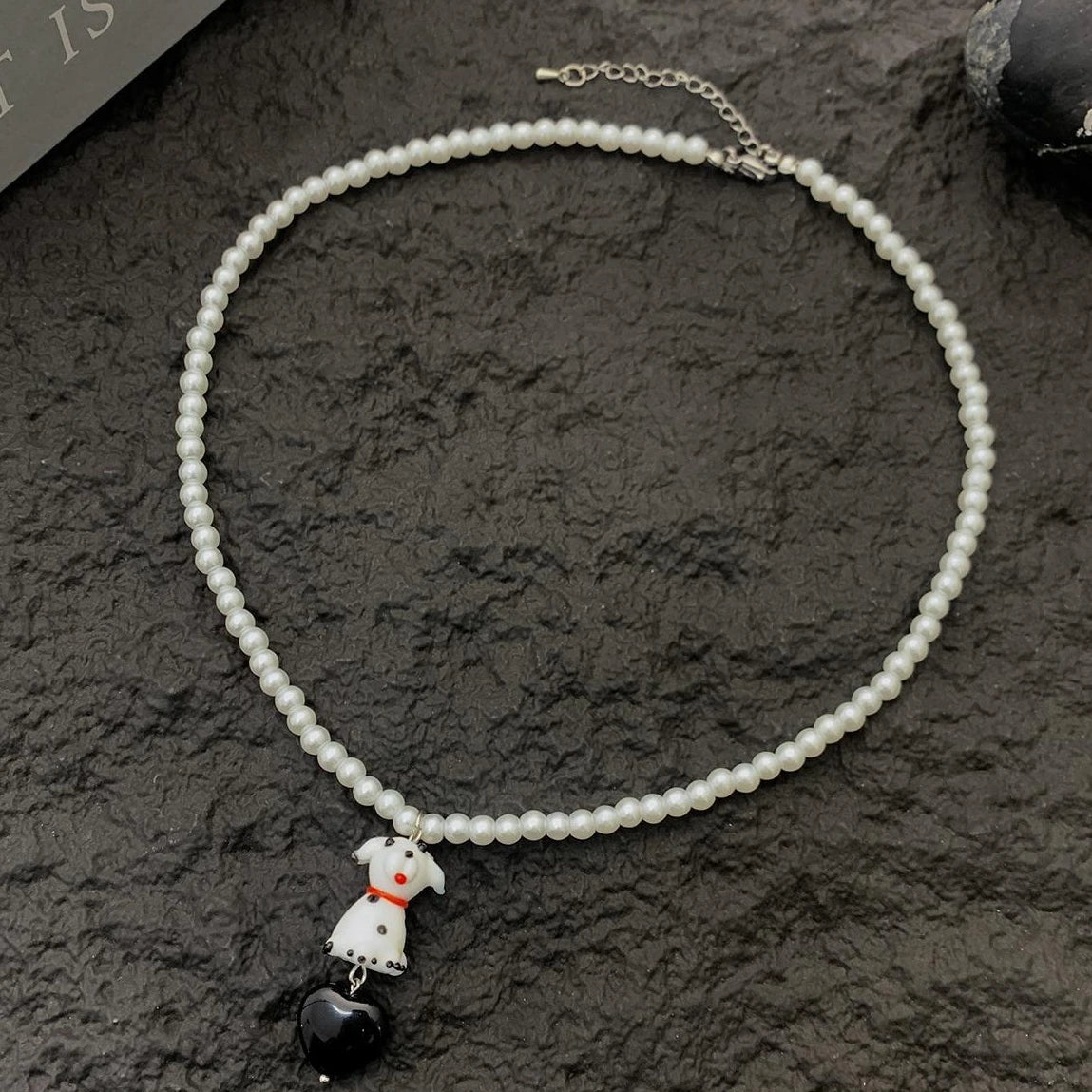 Accessories Vintage Puppy Pearl Pendant Necklace