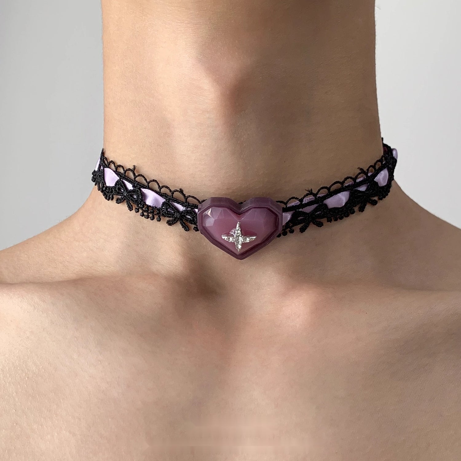 Accessories_Vintage_Purple_Lace_Star_Choker_MISSTT