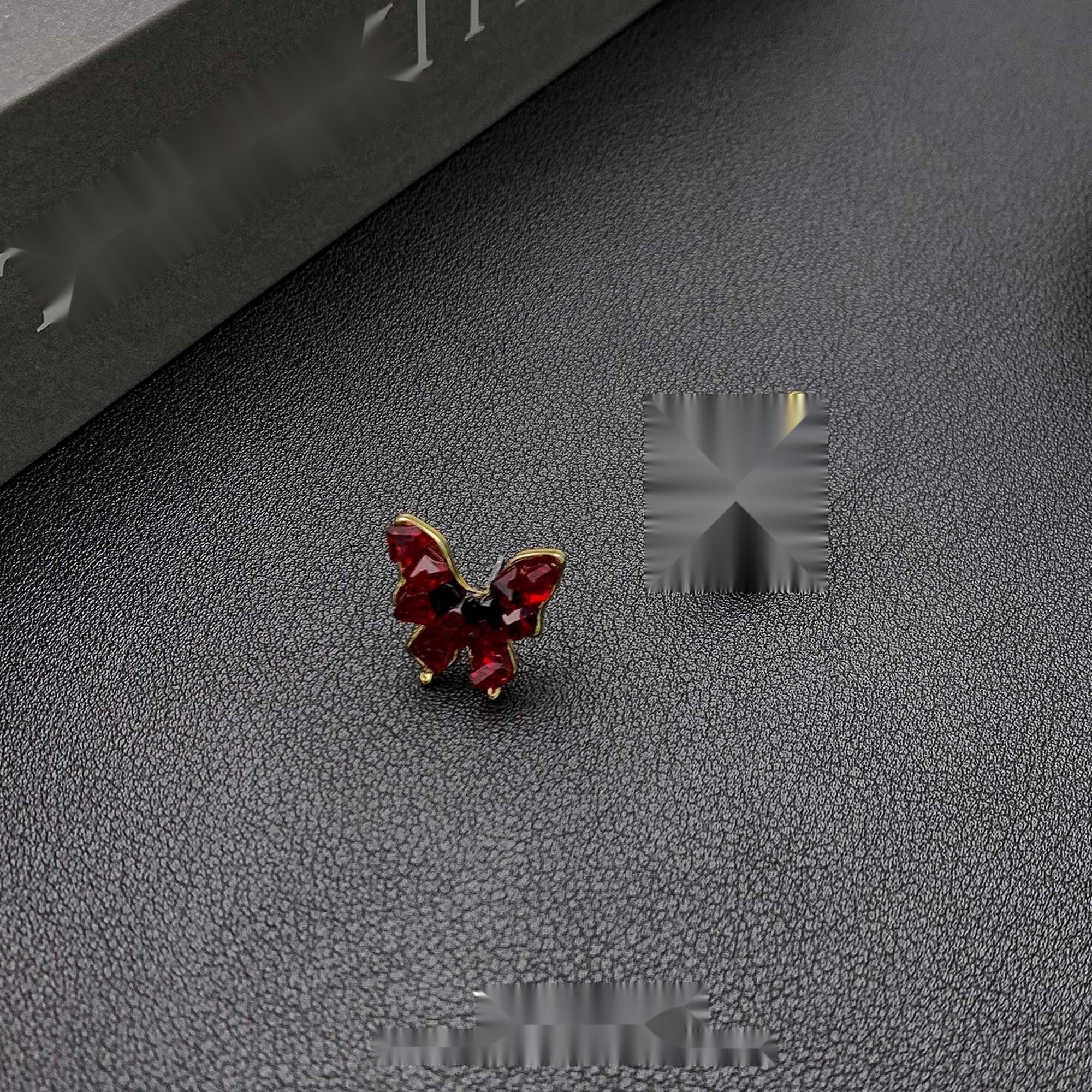 Accessories_Vintage_Red_Crystal_Butterfly_Earrings_MISSTT