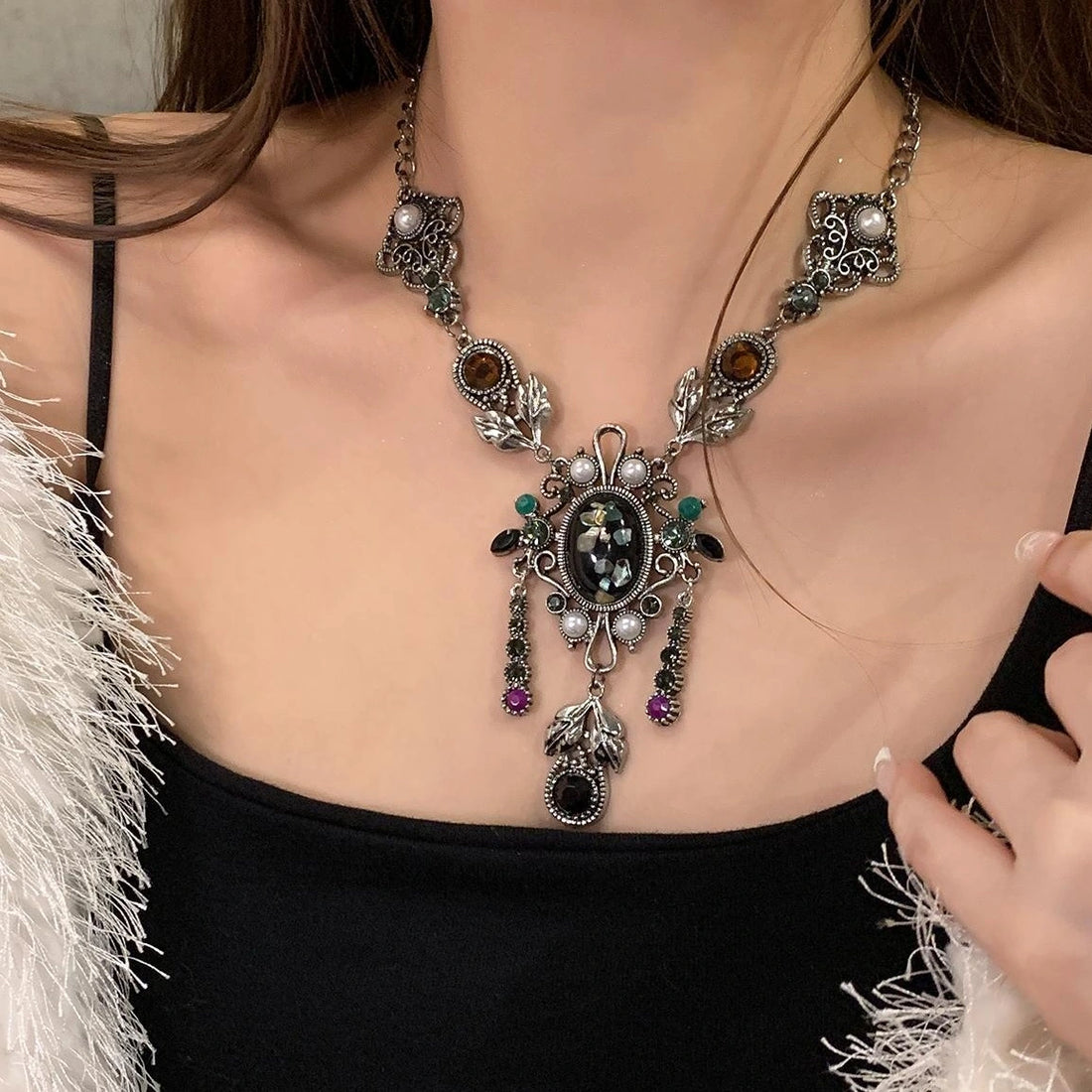 Accessories Vintage Tassel Pendant Choker Necklace