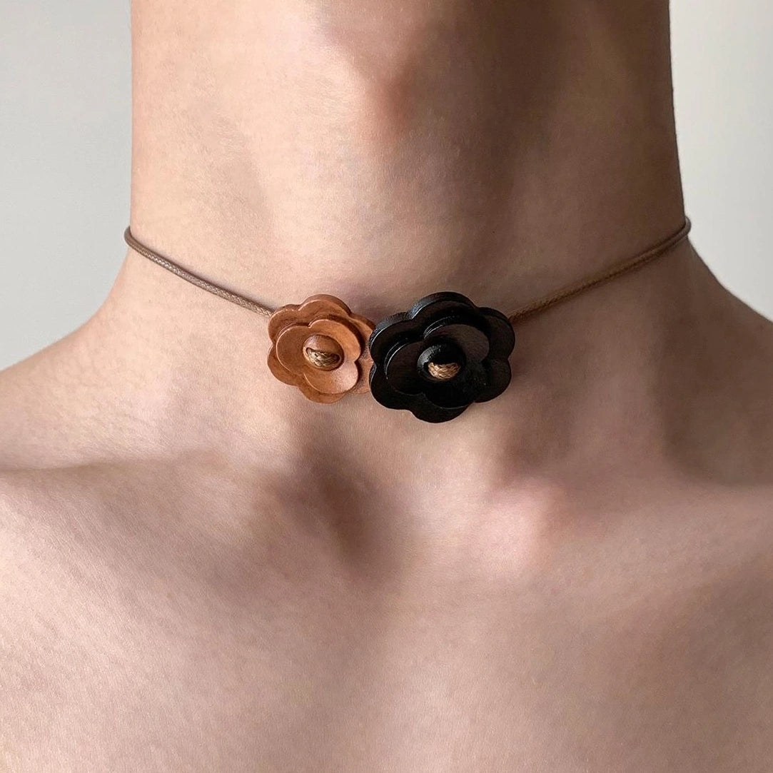 Accessories Wooden Flower Choker With Leather Lace Necklace