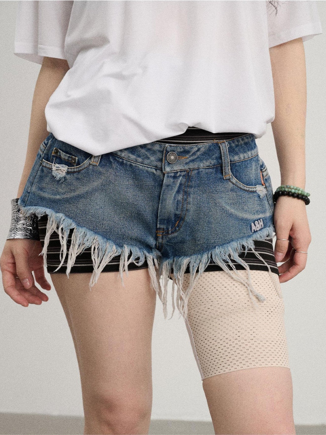 Achihara Edge Tassel Pants 2024 New Summer And Autumn Short Casual Sports Triangle Denim Shorts 22