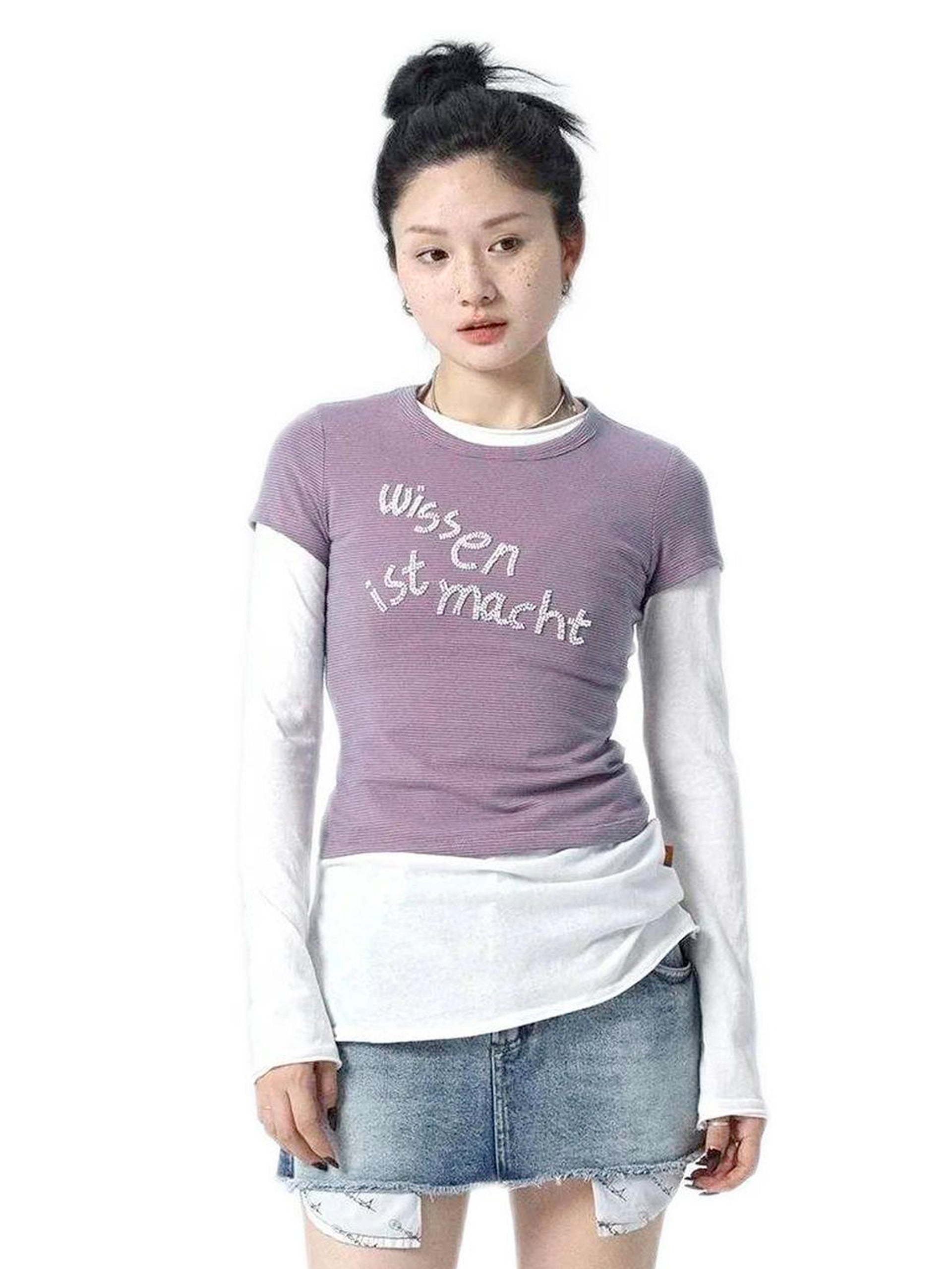 Achihara Intellectuals Cylindrical Embroidery Autumn Winter Retro Striped Letter T Short Sleeve Top For Women 35