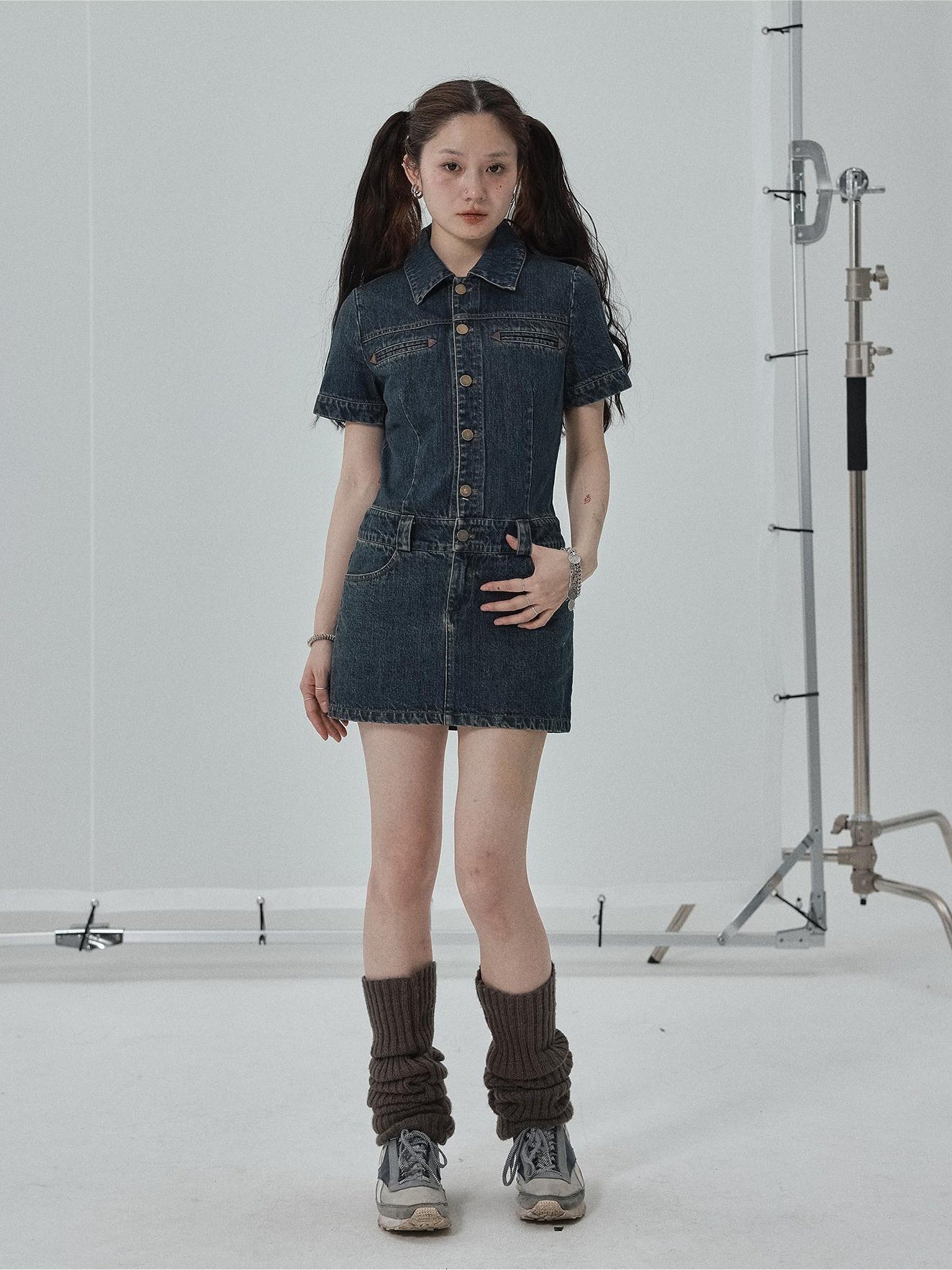 Achihara Skirt Short Early Autumn 2024 WomenS New Style French Spicy Girl High End Sleeved Denim Dress 24