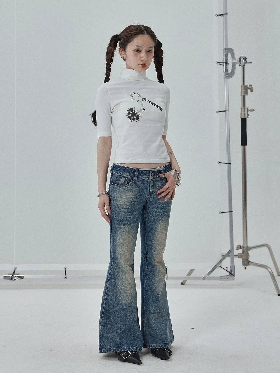 Achihara Low Rise Flared Wide Leg Jeans
