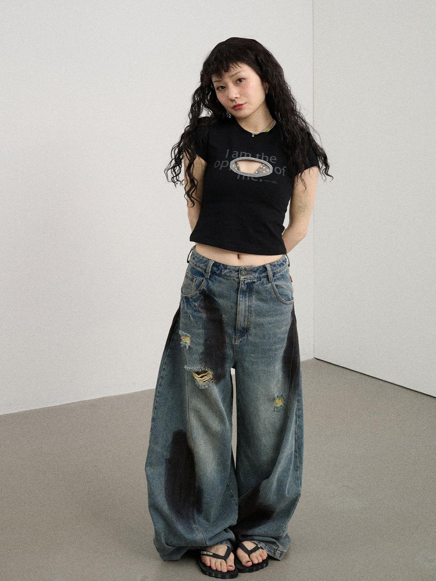 Achihara Banana-Cut Wide Leg Denim Pants