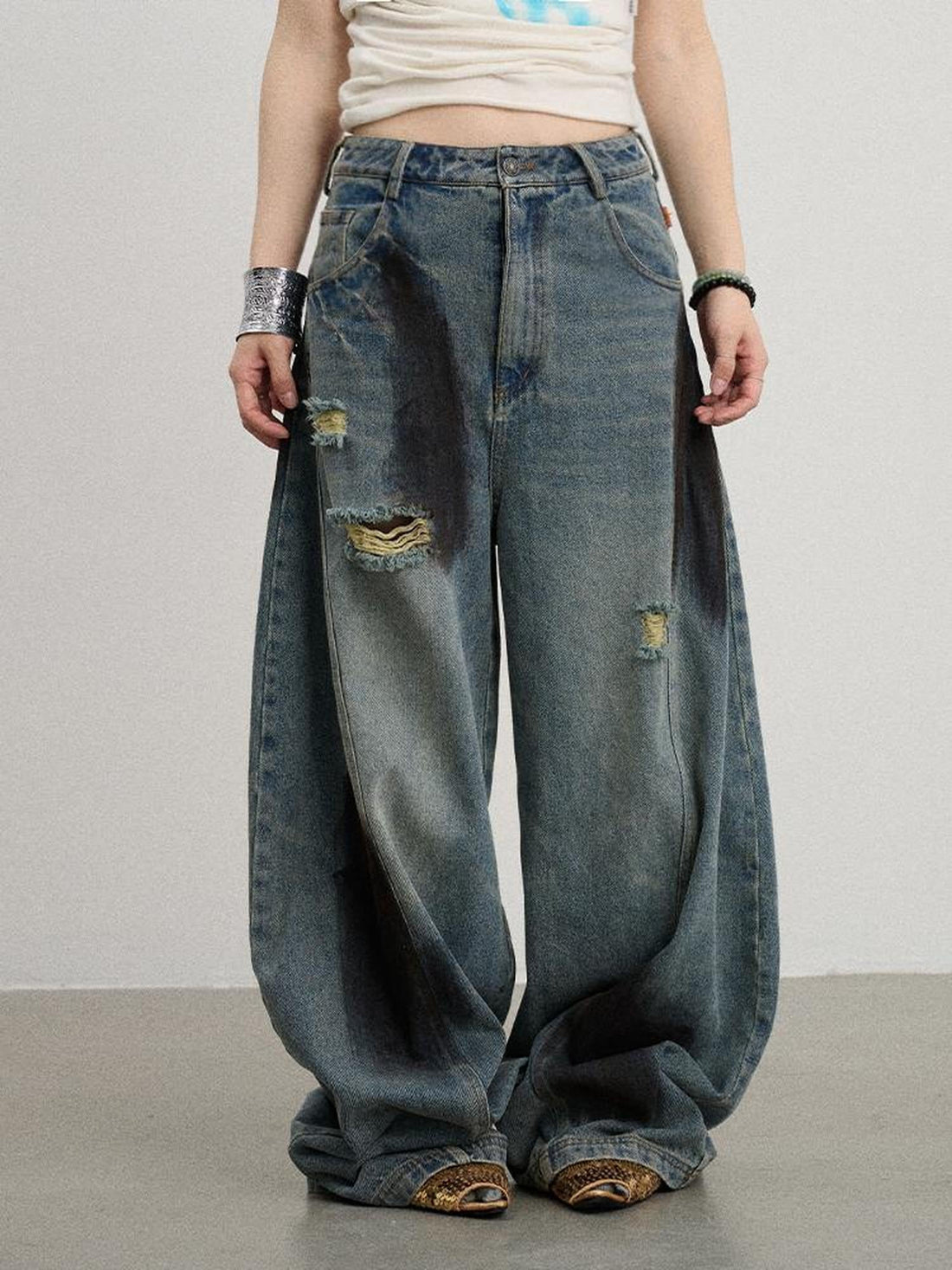 Achihara Banana-Cut Wide Leg Denim Pants
