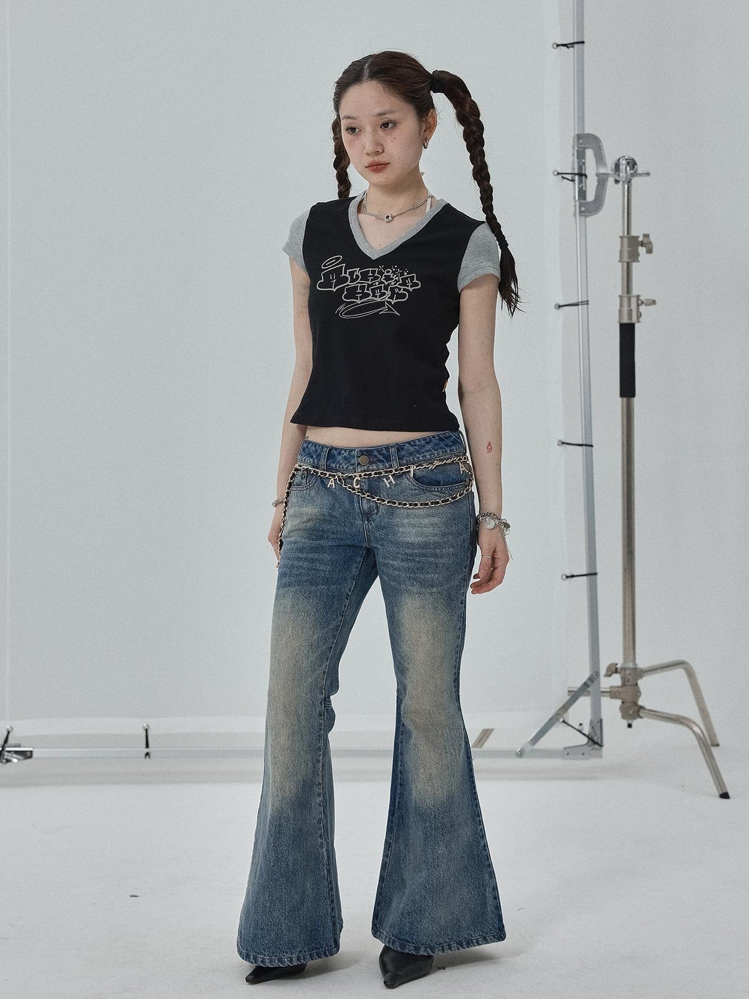 Achihara Black Contrast Collar Cropped Tee