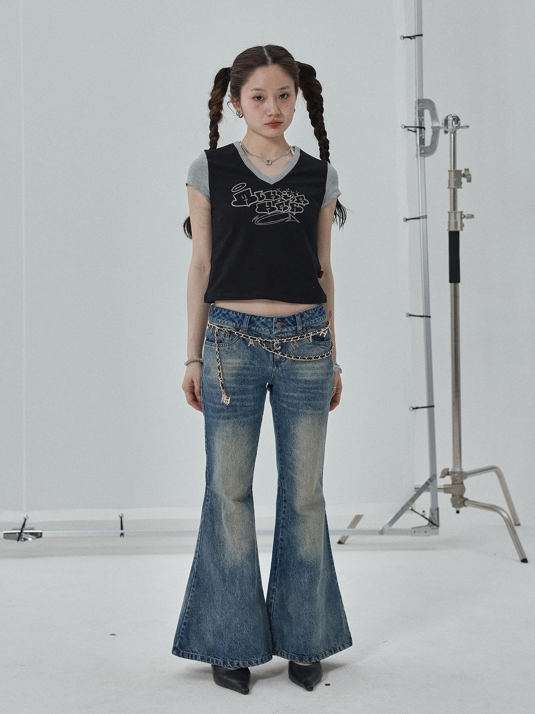 Achihara Black Contrast Collar Cropped Tee