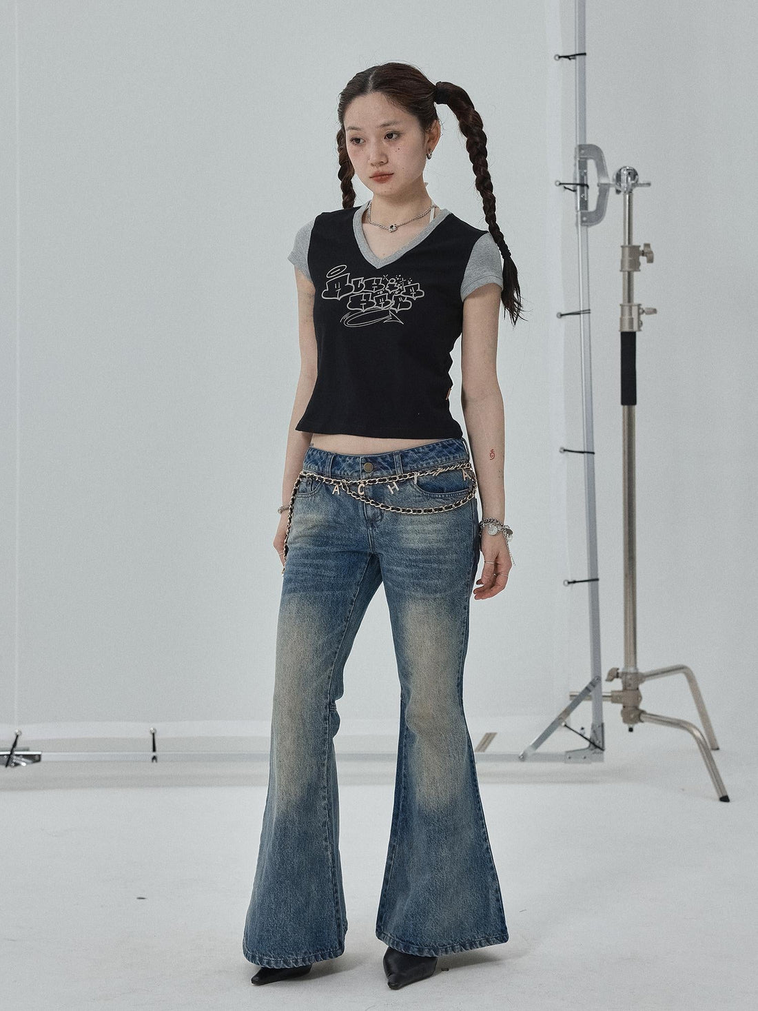 Achihara Black Contrast Collar Cropped Tee