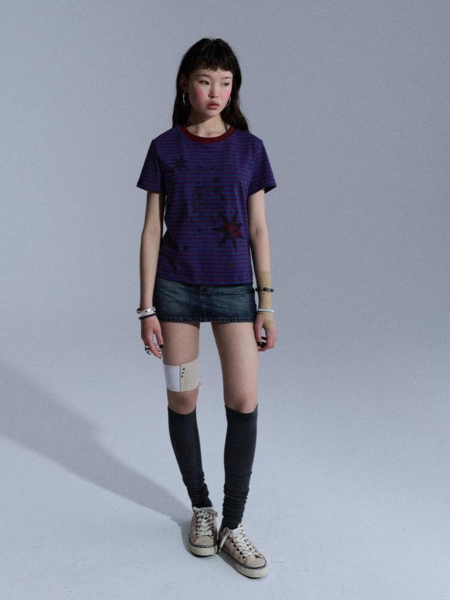Achihara Blue Red Striped Washed Star Print Crewneck Women&