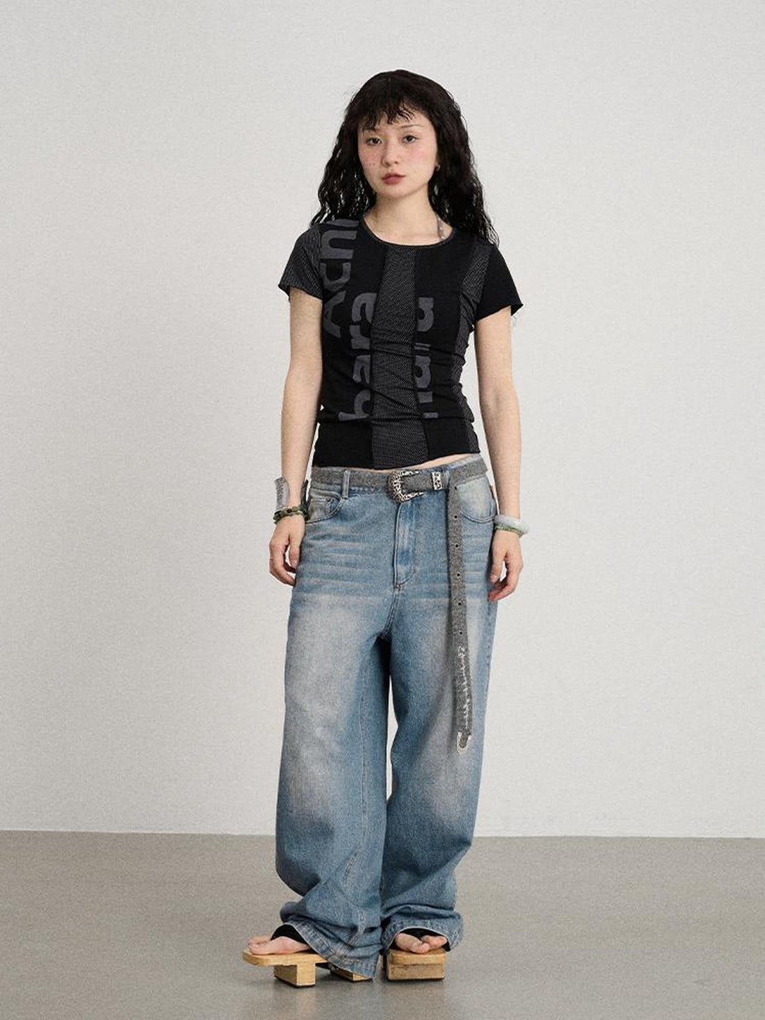 Achihara Breathable Split Knit Summer Tee