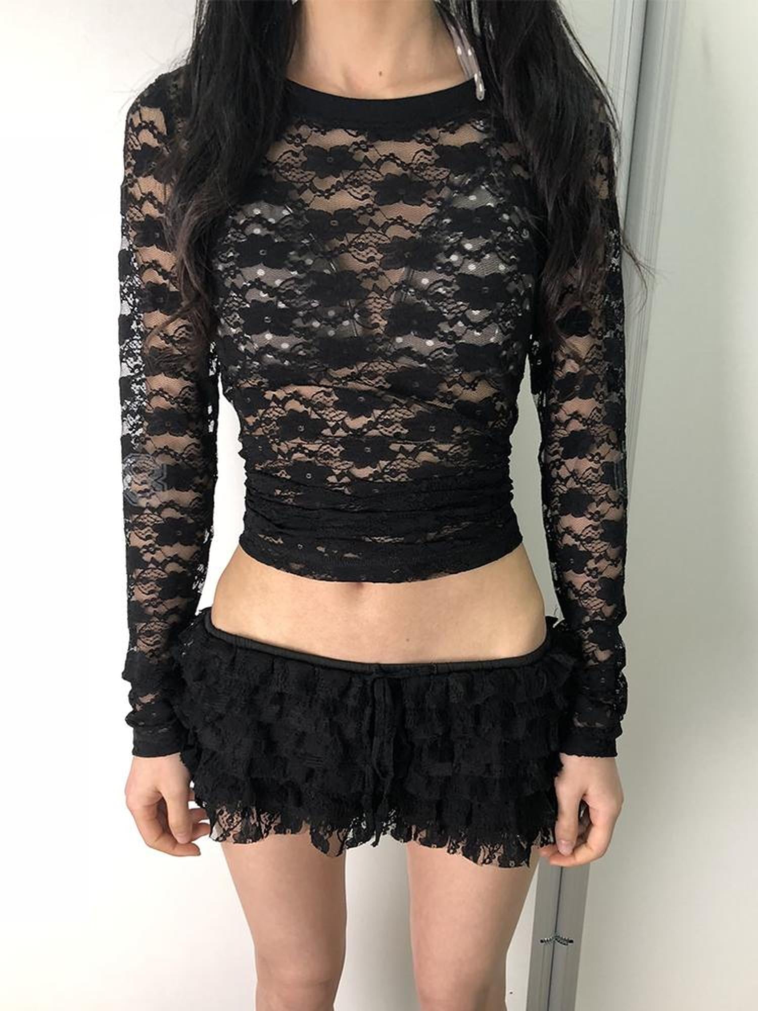 Achihara Breton Chun Lace Long Sleeve Top