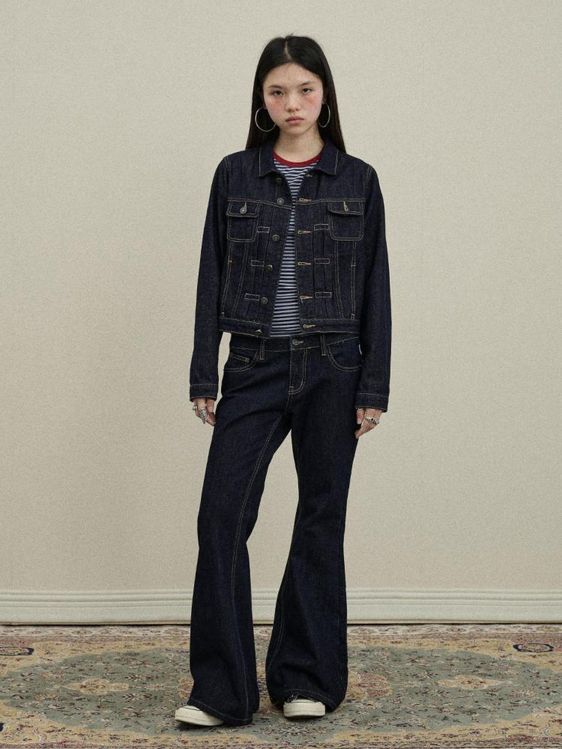 Update Achihara Classic Denim Jacket With Slightly Flared Jeans Set