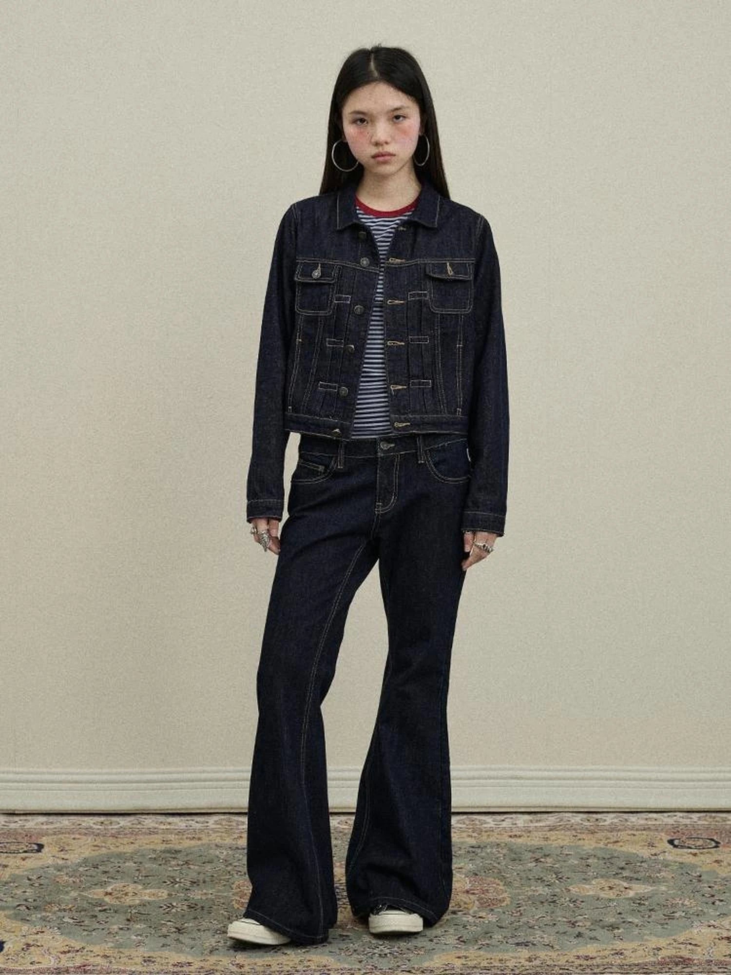 Classic Denim Jacket With Slightly Flared Jeans Set