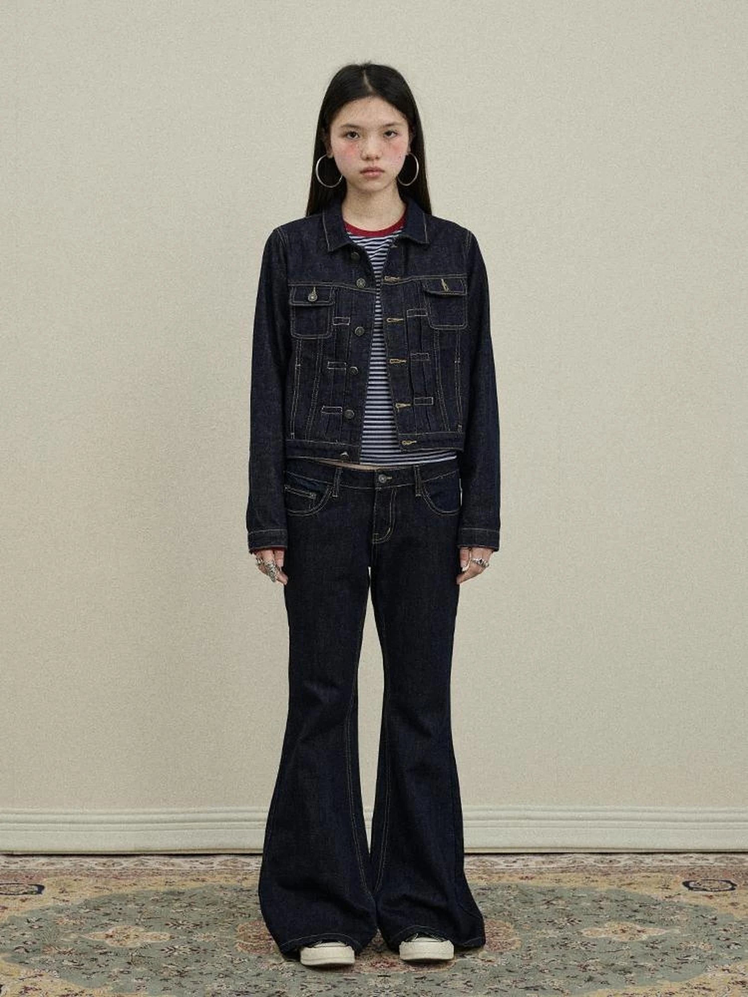 Classic Denim Jacket With Slightly Flared Jeans Set