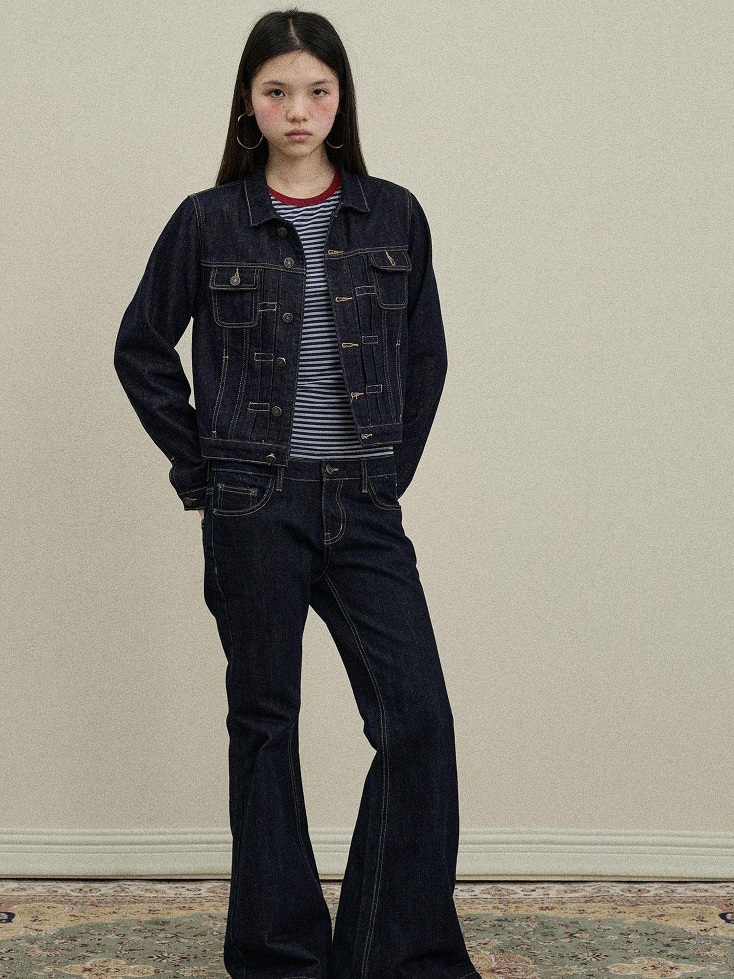 Update Achihara Classic Denim Jacket With Slightly Flared Jeans Set