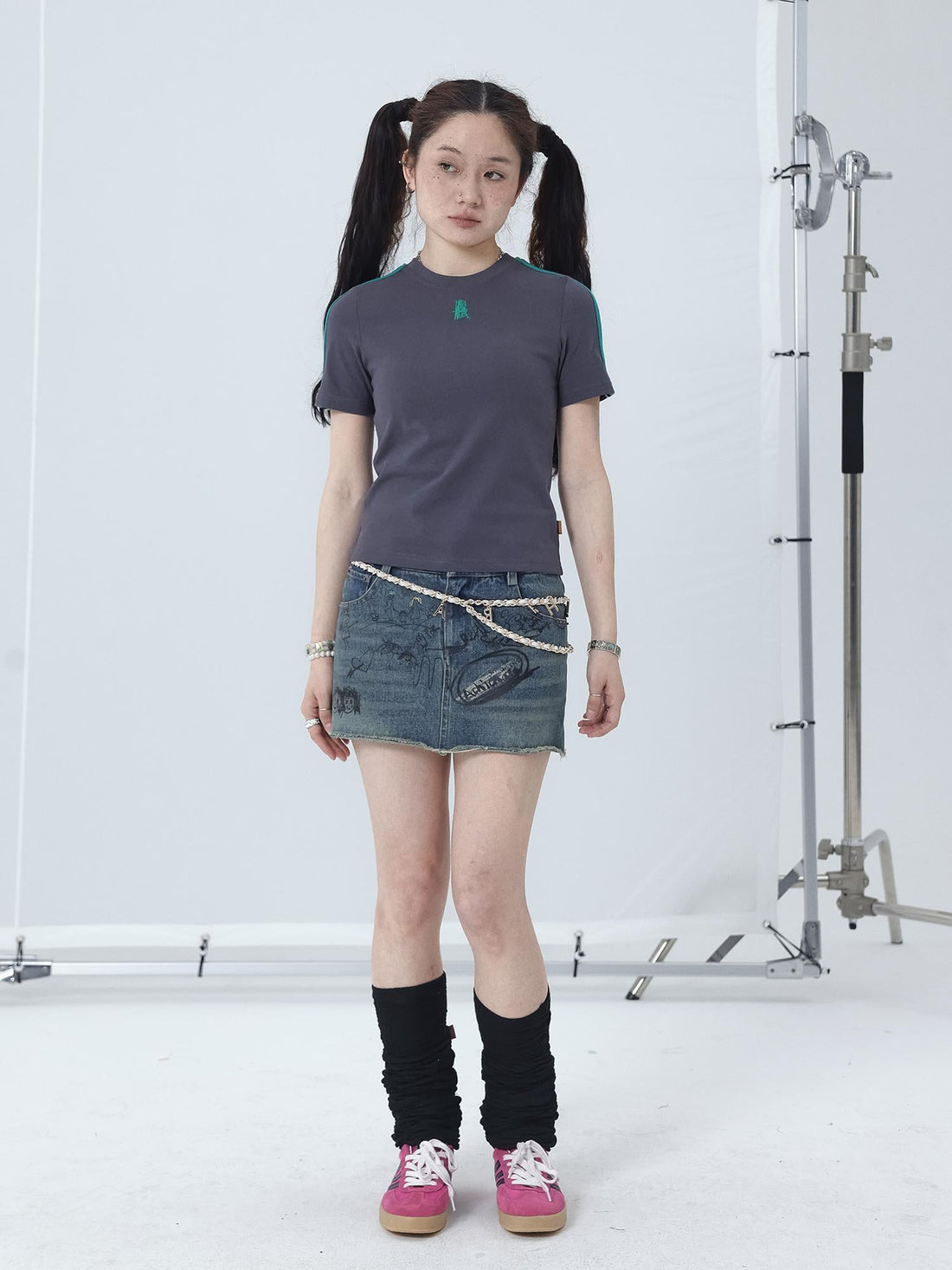 Achihara Colorful Cowhide Candy Two Tone Short Sleeve Tee
