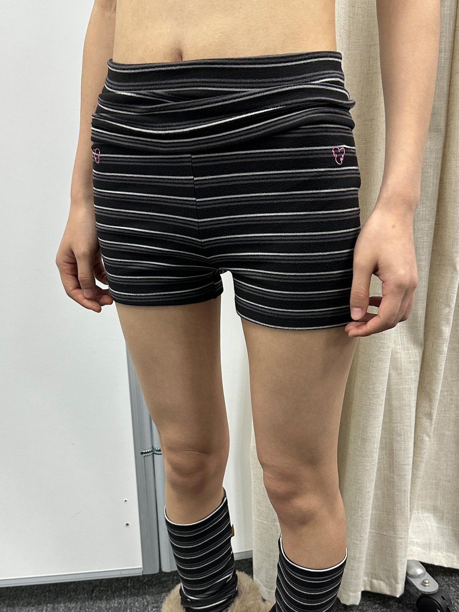 Achihara Crab Seal Rose High Waist Breton Leggings