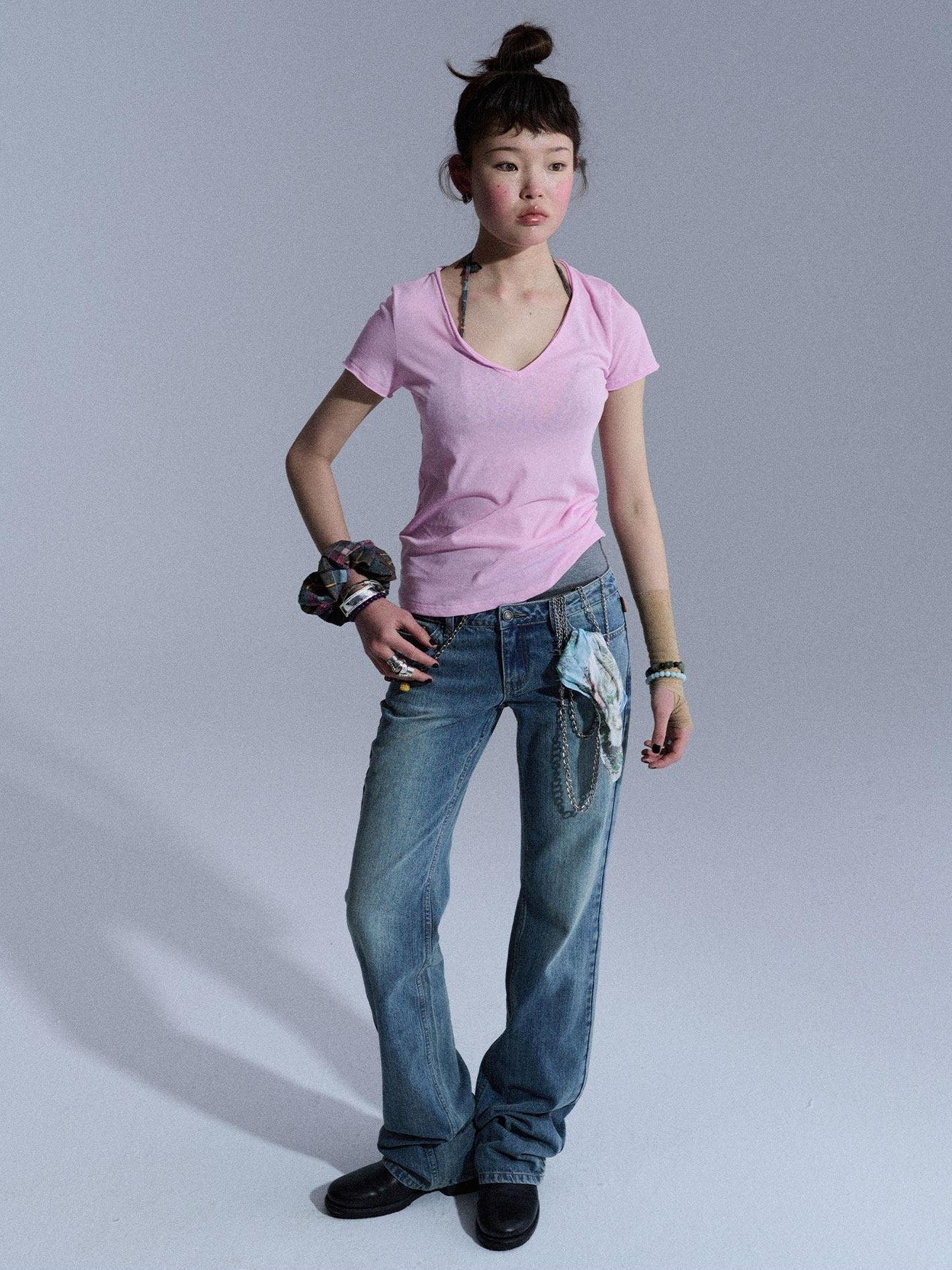 Achihara Cropped Raw Hem V-neck Slim Fit Women&