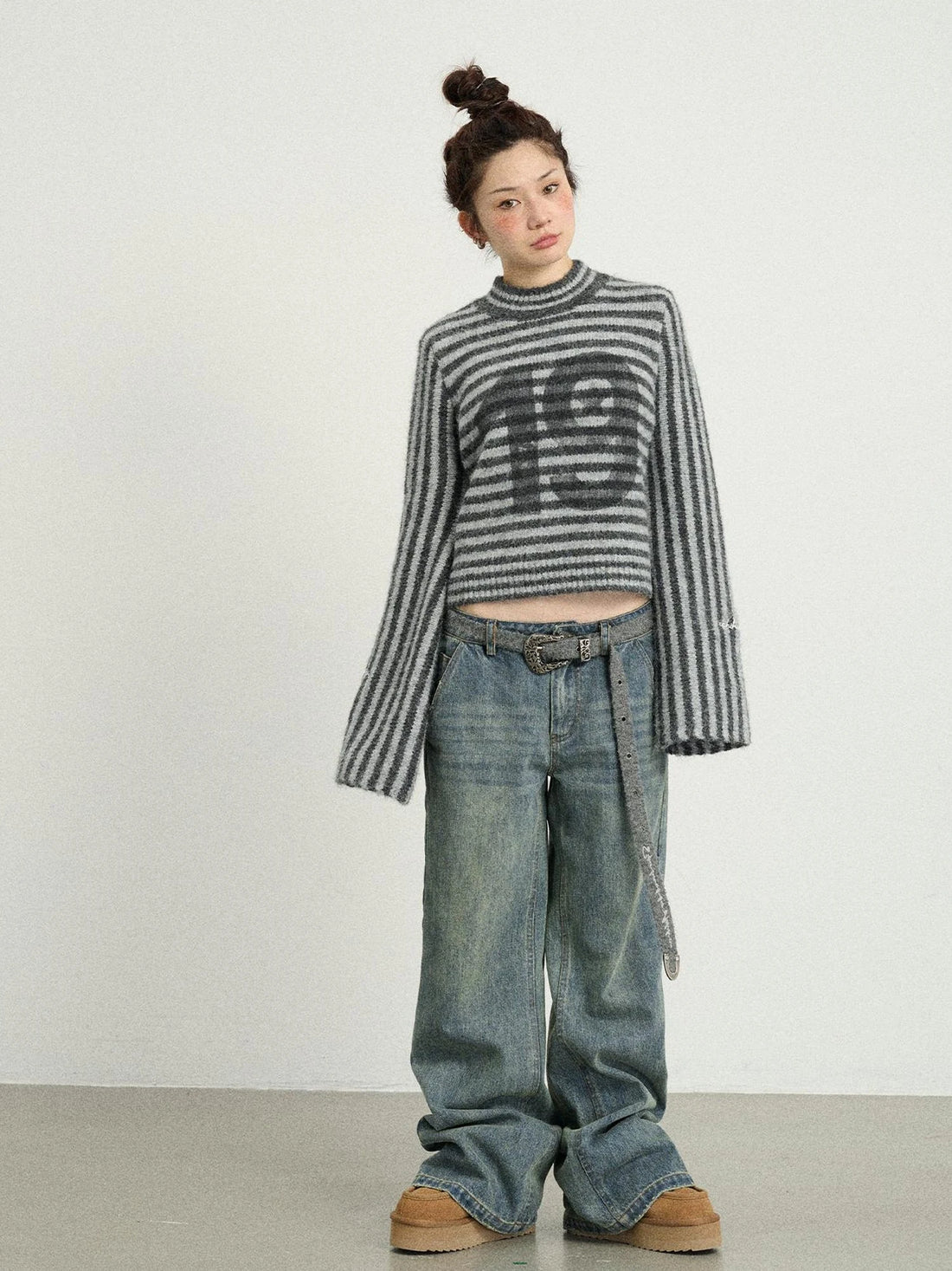 Dadaist Stripe Knit Sweater V-Neck T-Shirt Long-Sleeve