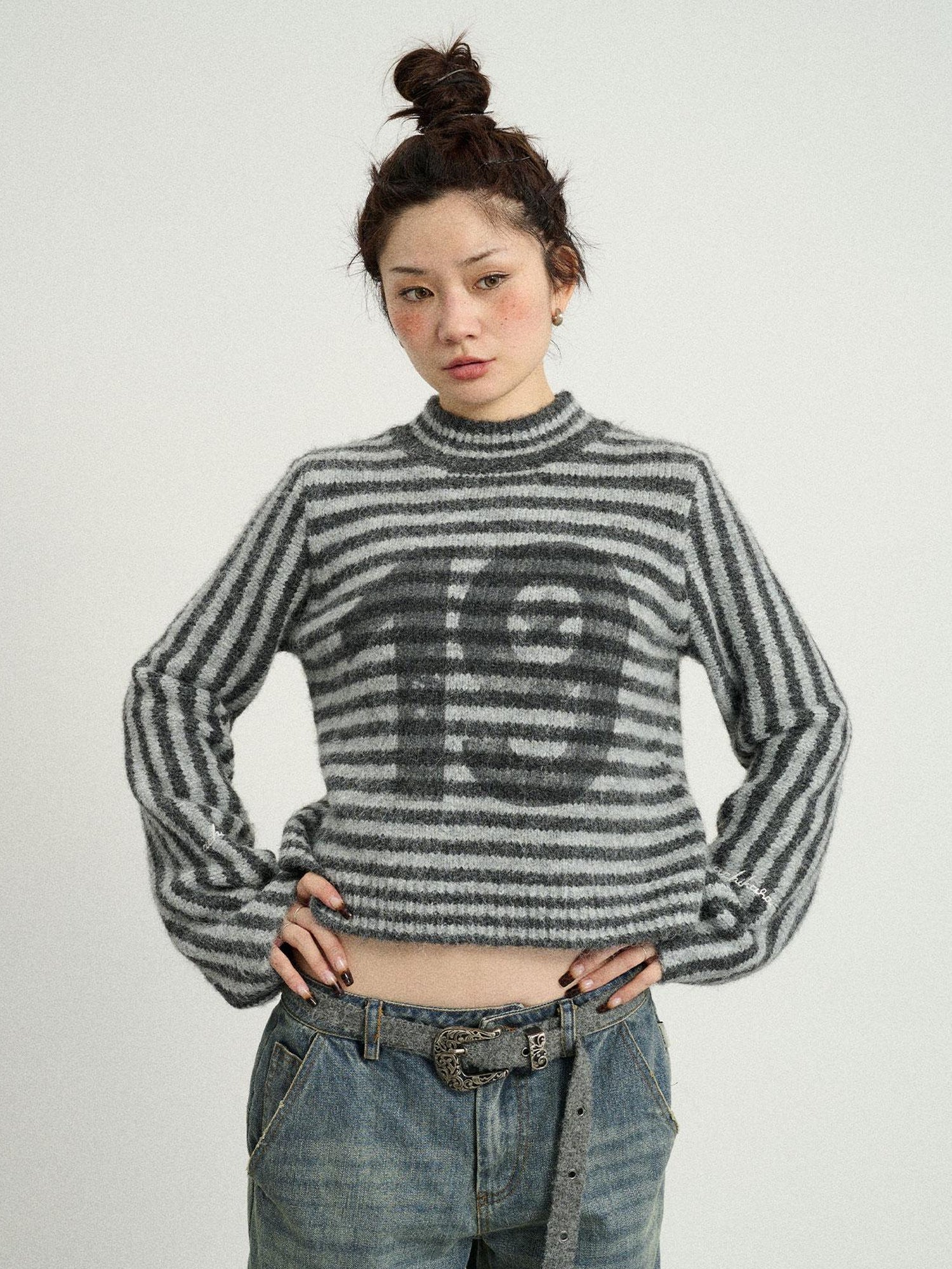 Achihara Dadaist Stripe Knit Sweater V-Neck T-Shirt Long-Sleeve