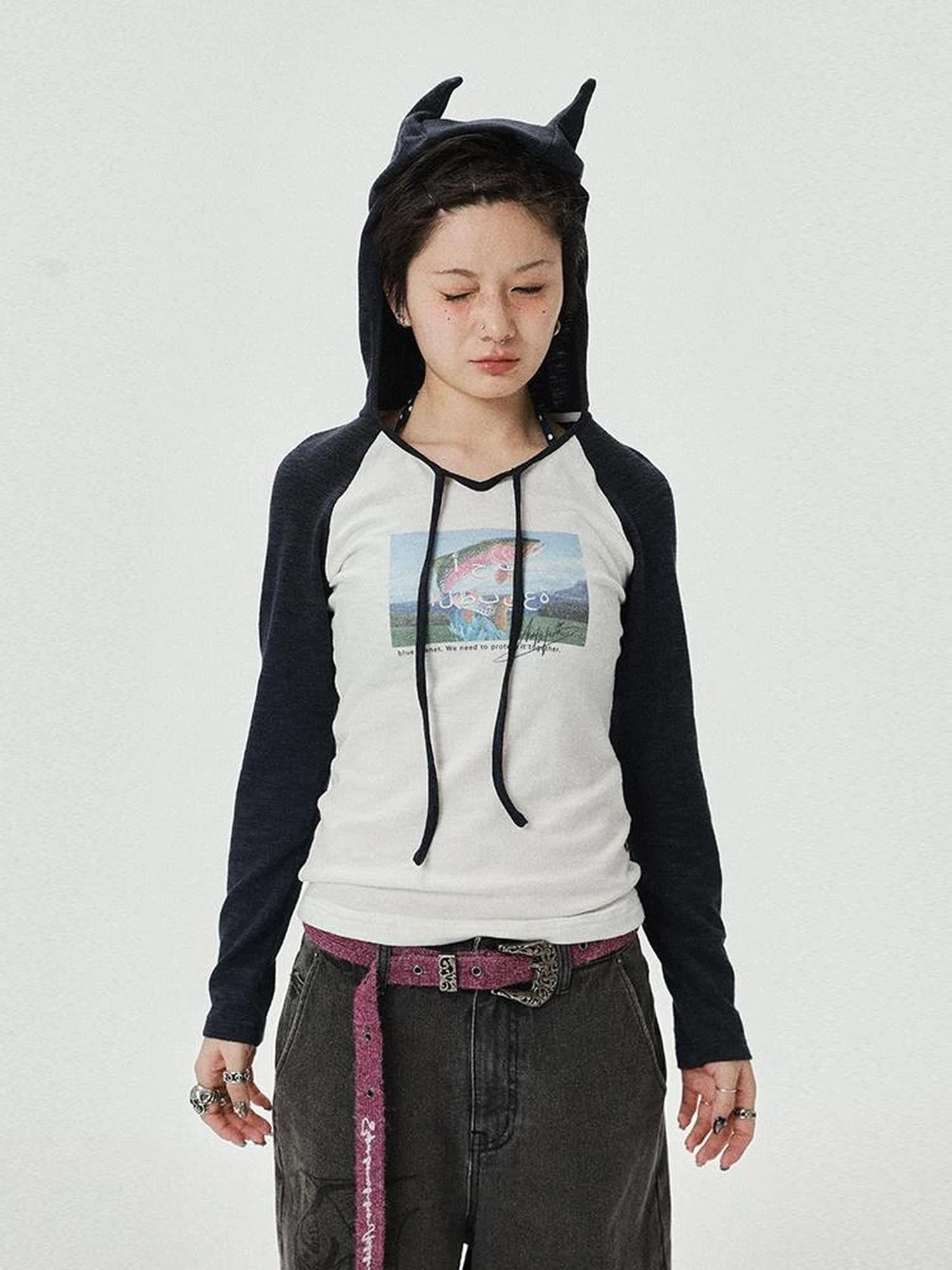 Devil Betta Earth Print Drop Shoulder Tee