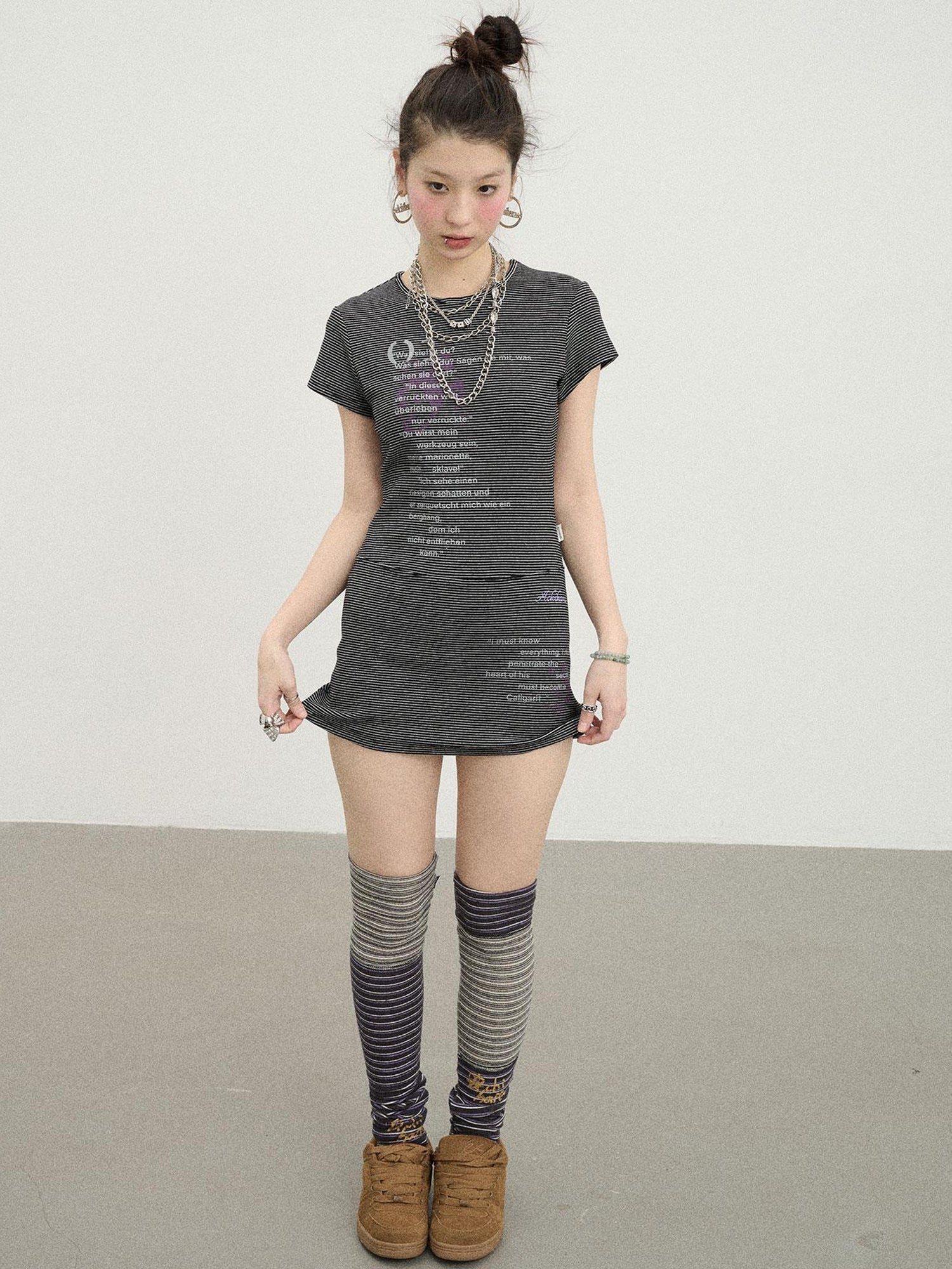 Achihara Distorted Pixel Stripe V Neck T Shirt Long Sleeve