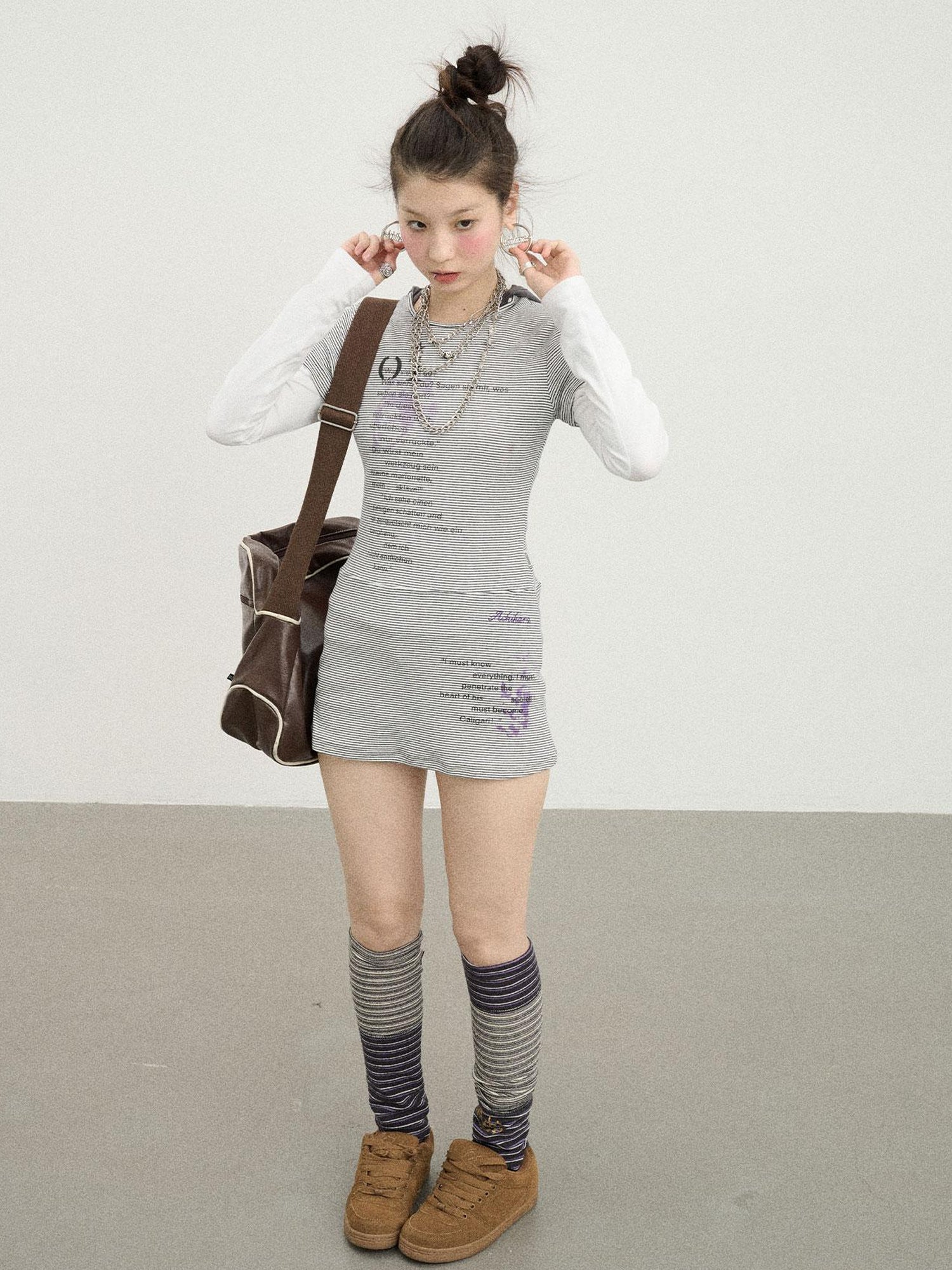 Achihara Distorted Pixel Stripe V Neck T Shirt Long Sleeve
