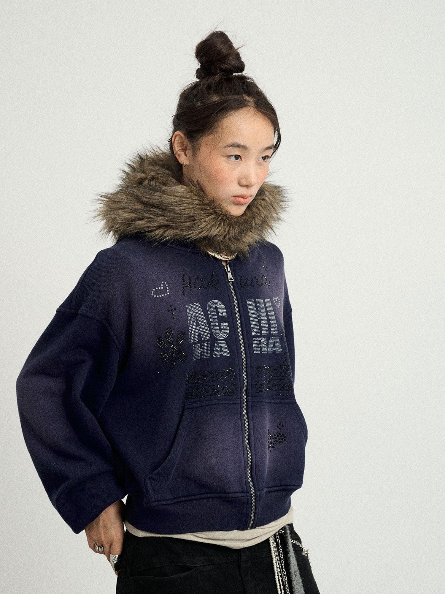 Achihara Hakuna Matata Sparkle Graphic Hoodie