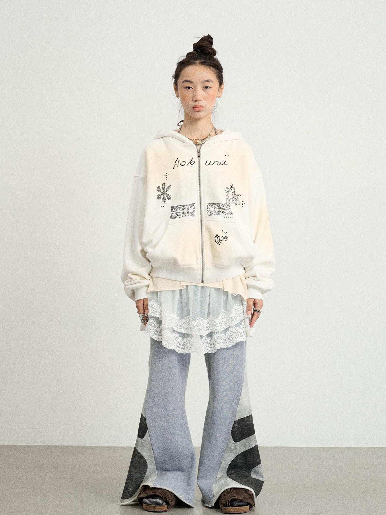 Achihara Hakuna Matata Sparkle Graphic Hoodie