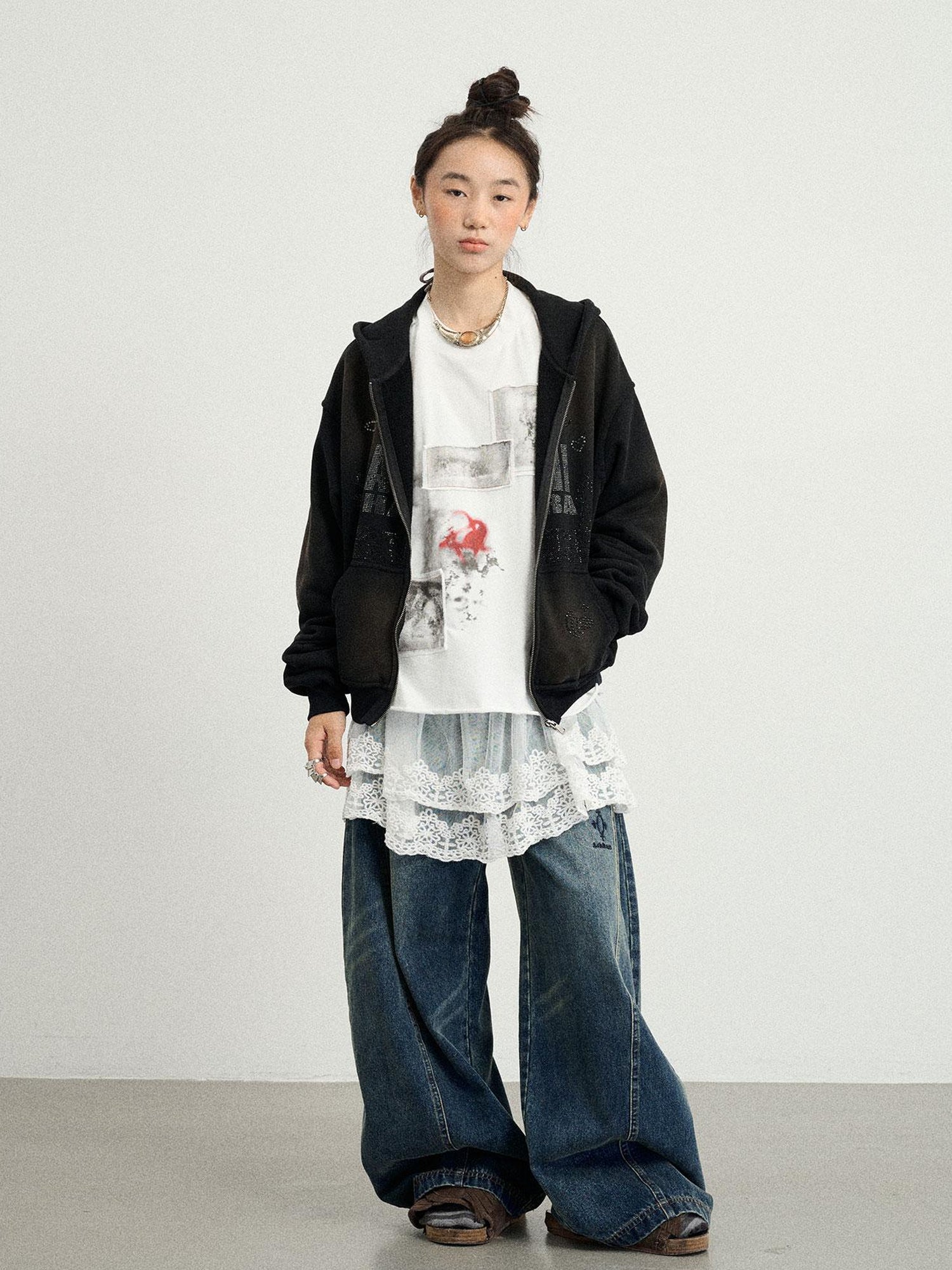 Achihara Hakuna Matata Sparkle Graphic Hoodie