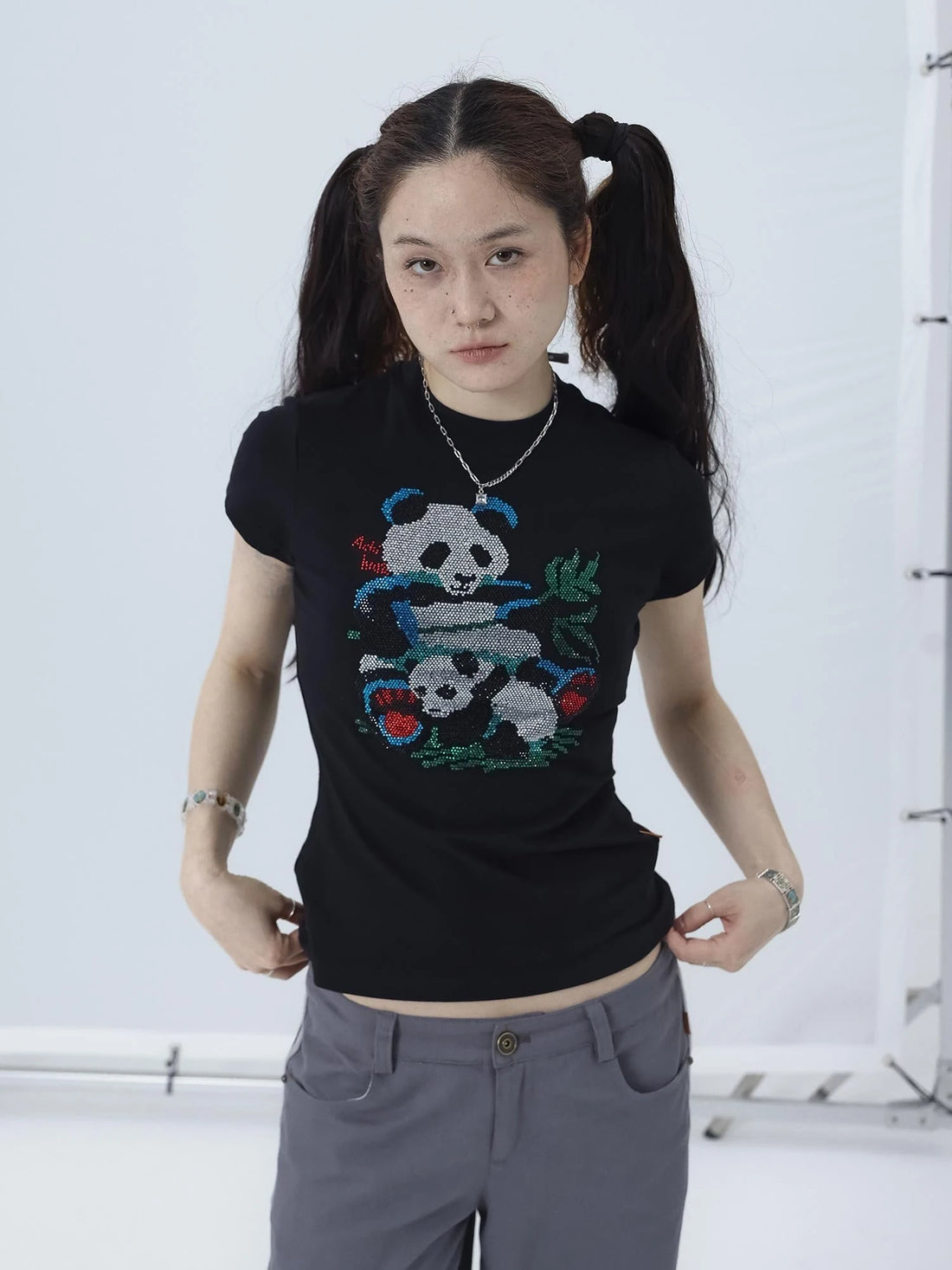 Happy Panda Embroidered Crop Tee V-neck T-shirt Long-Sleeve