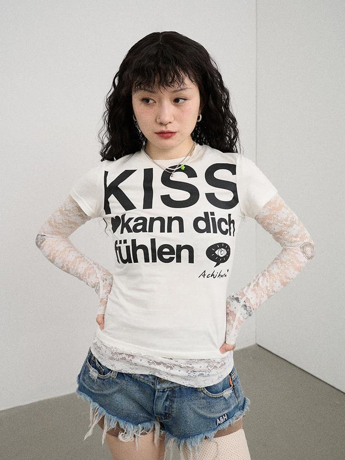 Achihara Kiss Fish German Print Slim Fit Tee