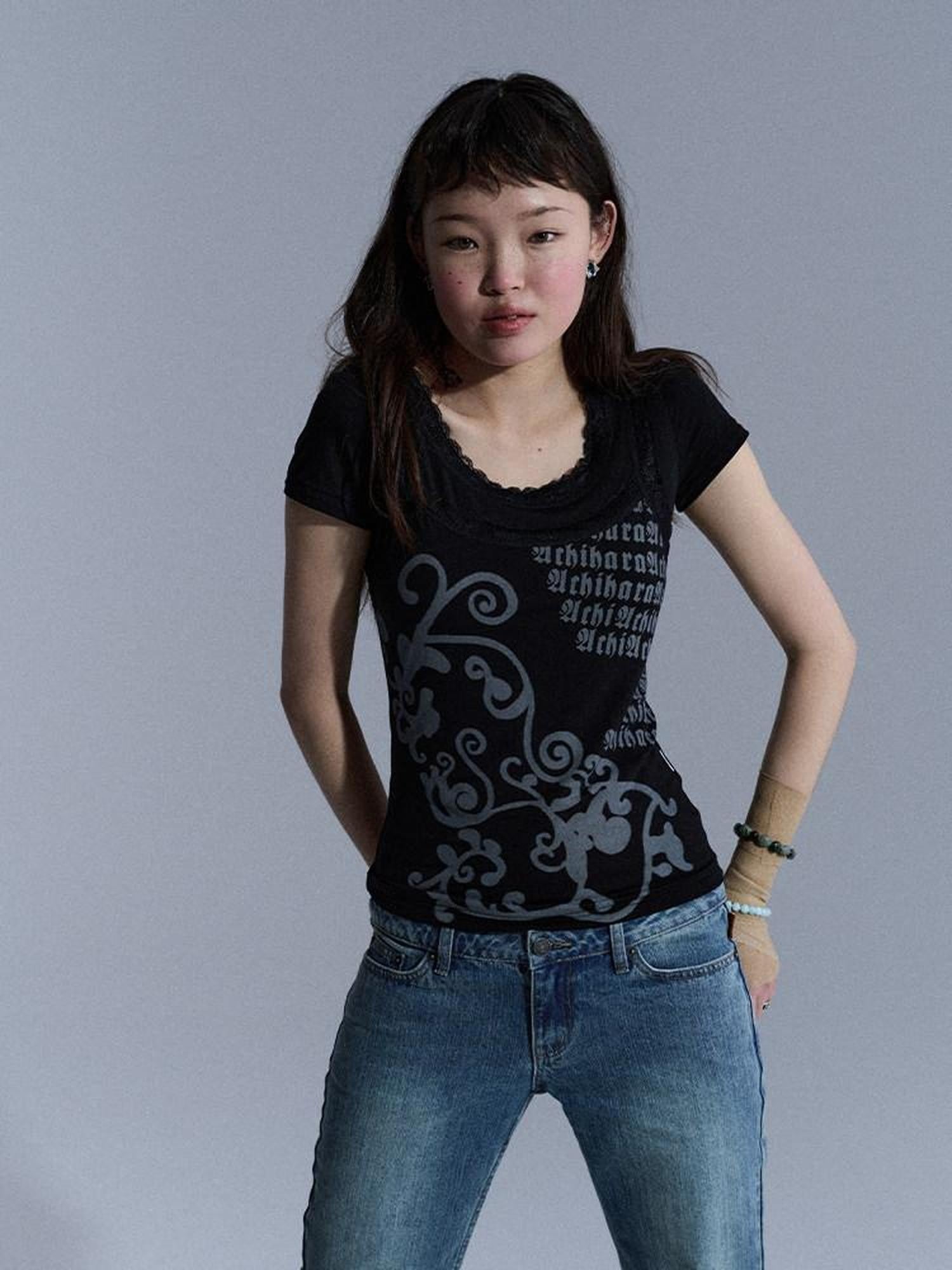 Achihara Lace Letter Print Round Neck Slim Fit Women&