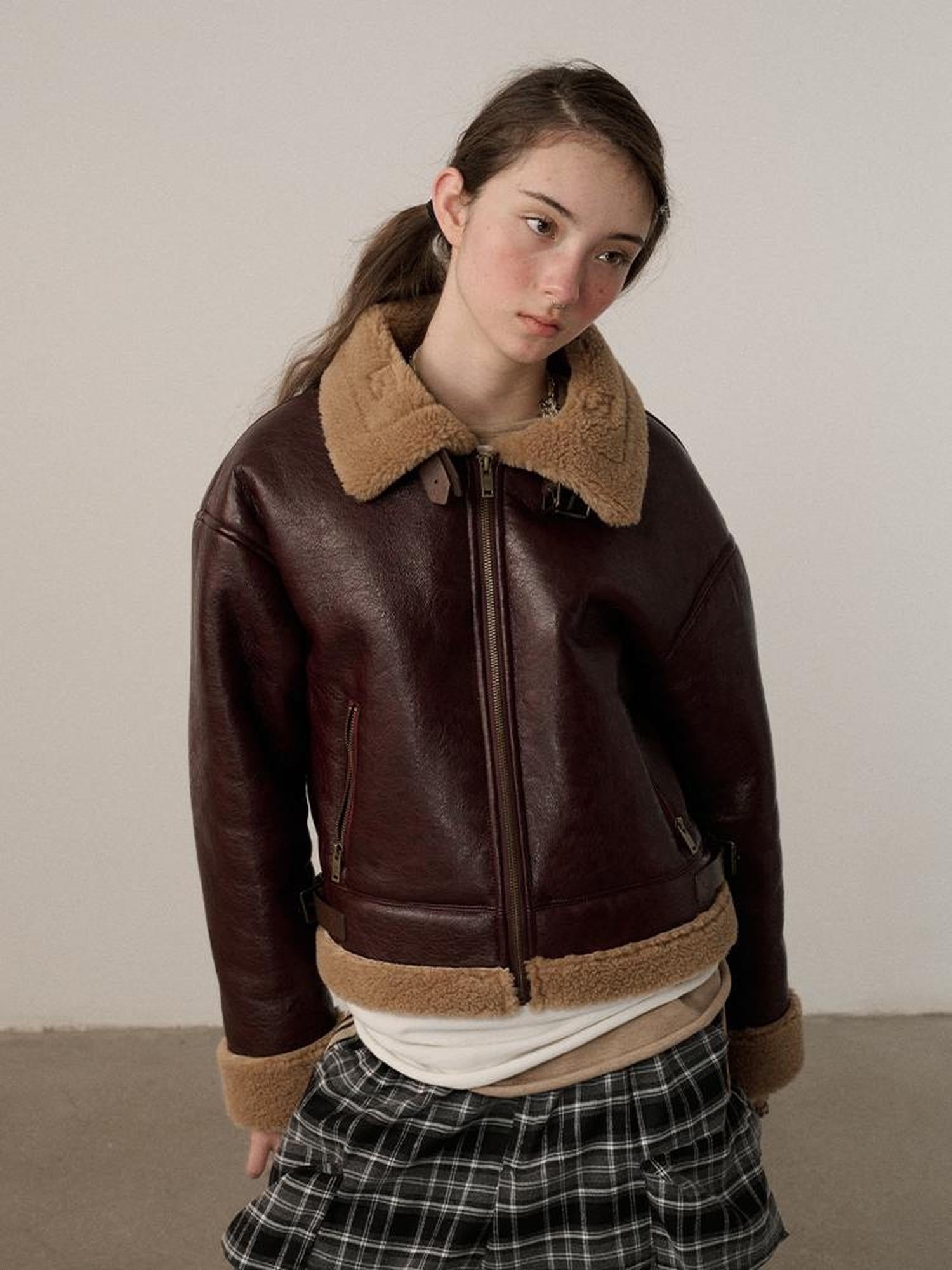 Achihara Lightweight Polyester Blend Fold Detail Short Straight Commuter Women Zip Jacket