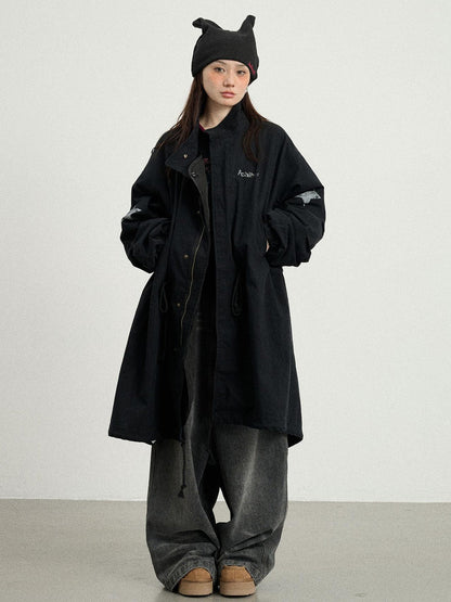 Achihara Love Eraser Trench Coat
V-neck
T-shirt
Long-Sleeve
