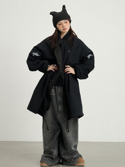 Achihara Love Eraser Trench Coat
V-neck
T-shirt
Long-Sleeve